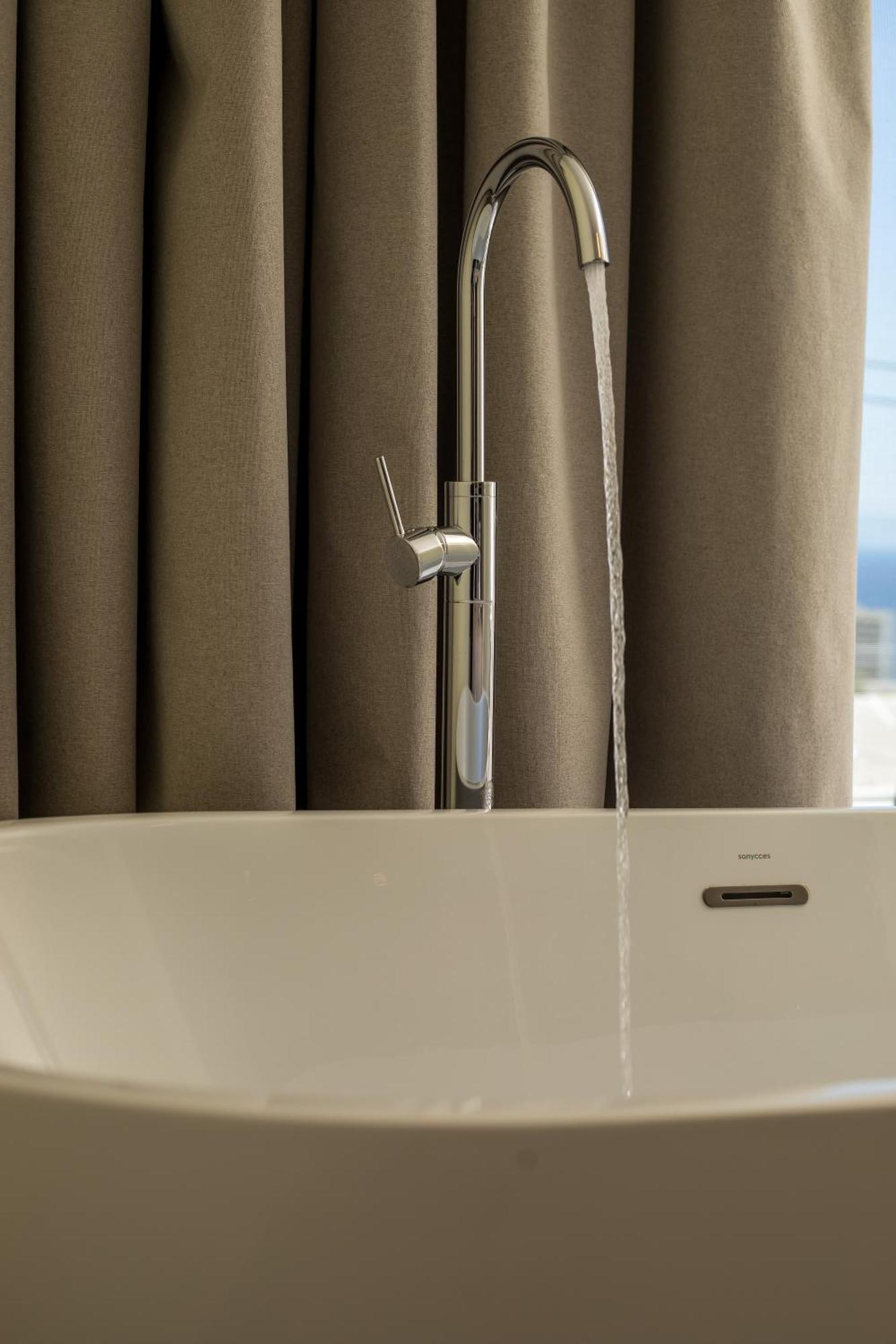 Eden'S Azalea Luxury Suite Rhodes City Buitenkant foto